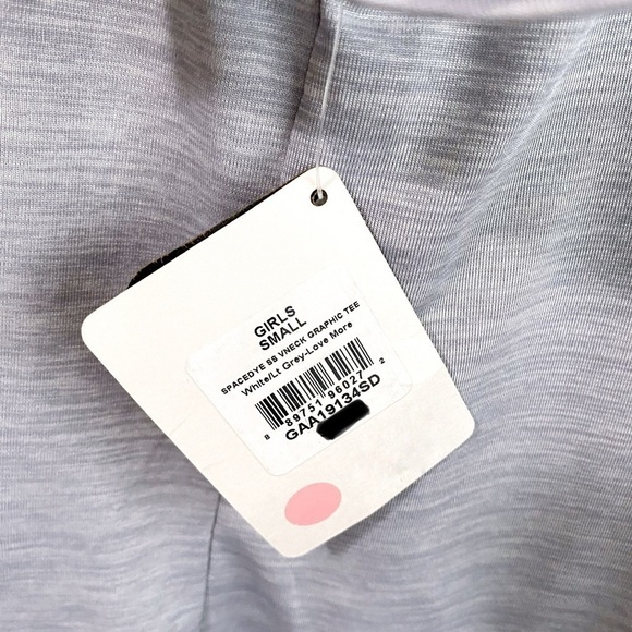 Reebok Girls Spacedye V-Neck Graphic Print “Love More Than Ever” Tee In Grey NEW - Picture 4 of 11